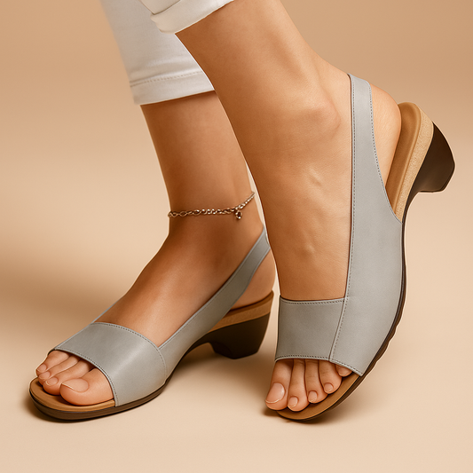 Summer sandals with adjustable straps and cushioning for women